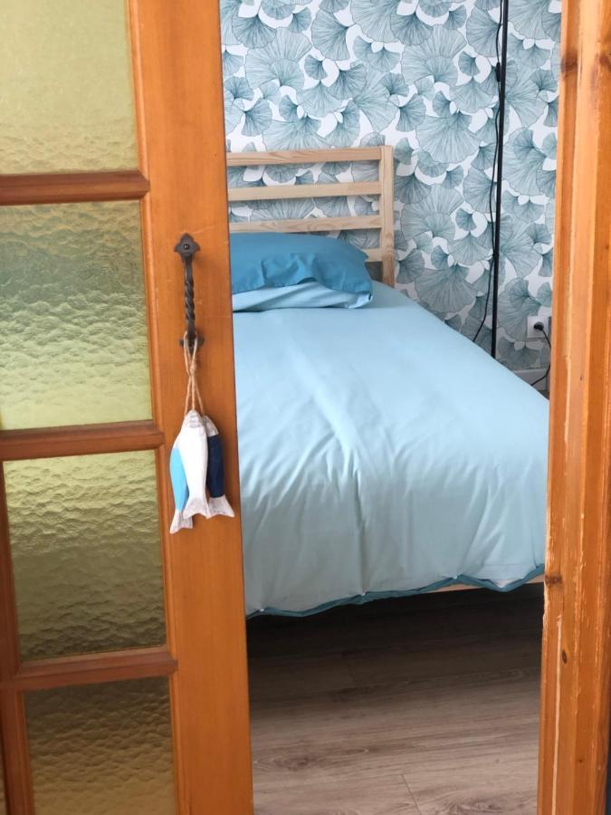 Bleu Sale - F2 Courseulles Avec Balcon Appartement Buitenkant foto
